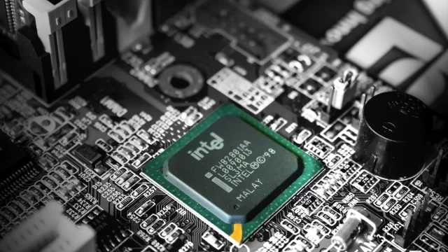 選択的カラー写真のIntelコンピュータプロセッサ